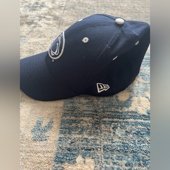 Fitted 7 3/8 Penn state hat - Picture 3 of 4